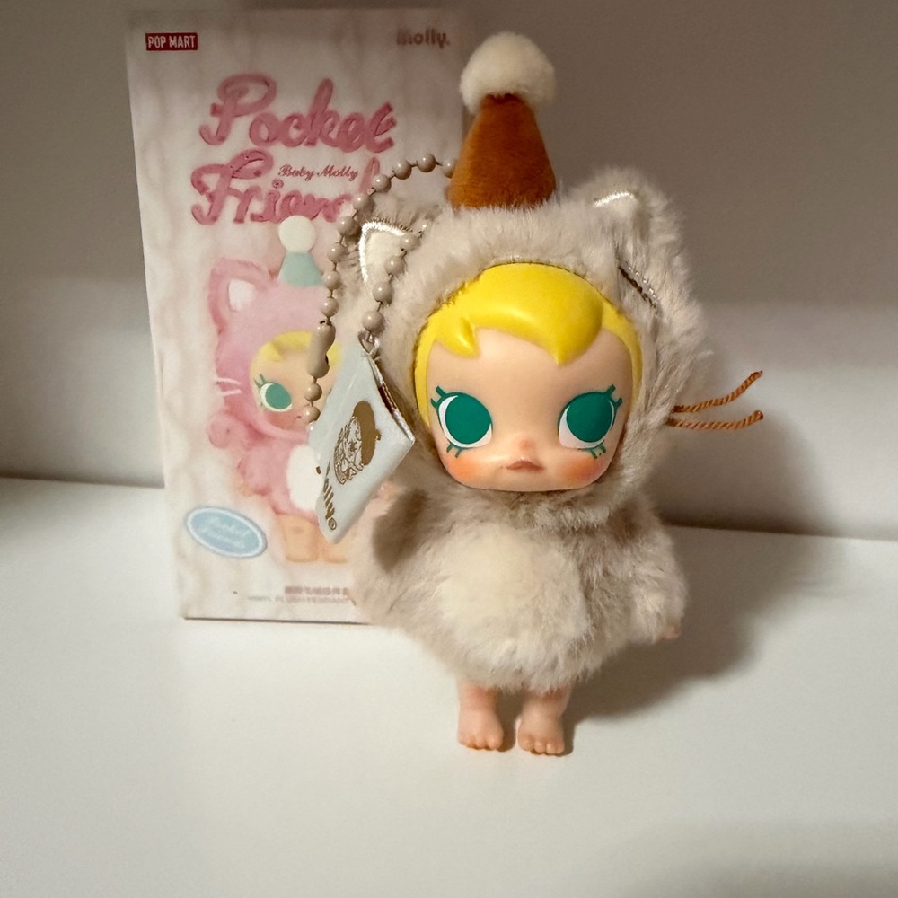 Molly Pocket Friends Doll